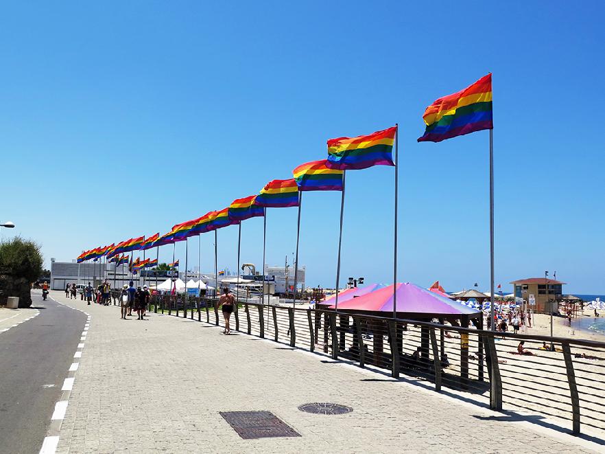 La ciudad de Tel Aviv se vuelca con el evento decorando sus calles